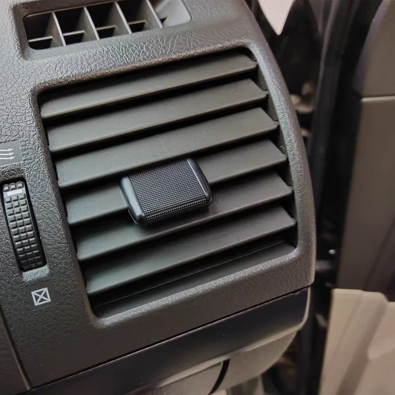 4X  Black For Toyota Land Cruiser Prado FJ150 2010-2017 Automobile Air Conditioner Air Outlet Clip