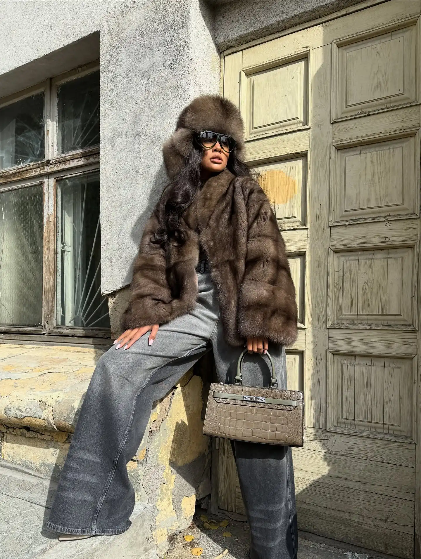 Women Brown Medium-length Fur Coat Lapel Hidden Button Loose Elegant Outerwear 2025 Fashion Office Lady Commute Overcoat New