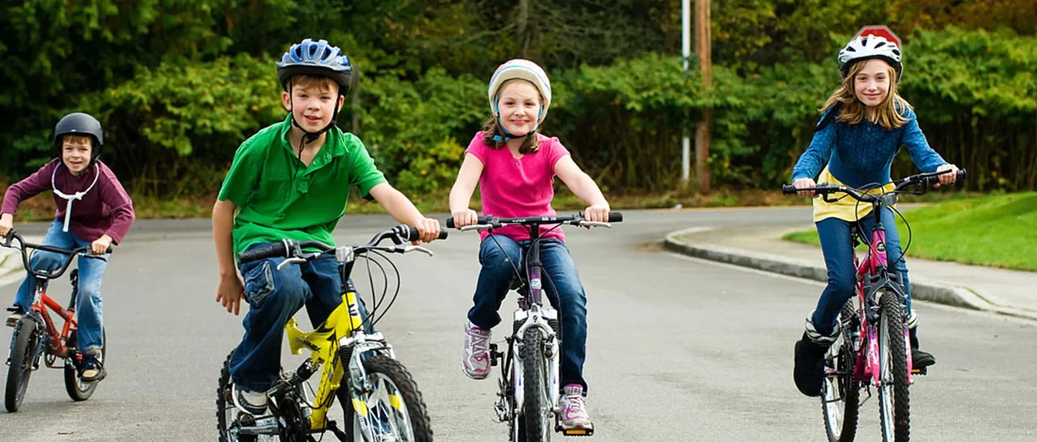 Description Picture 4 of itemAdult Bike Helmet for Bicycle Cycling Biking Skating Skateboard Helmet with Integrated LED Headlights and Lightweight Taillight