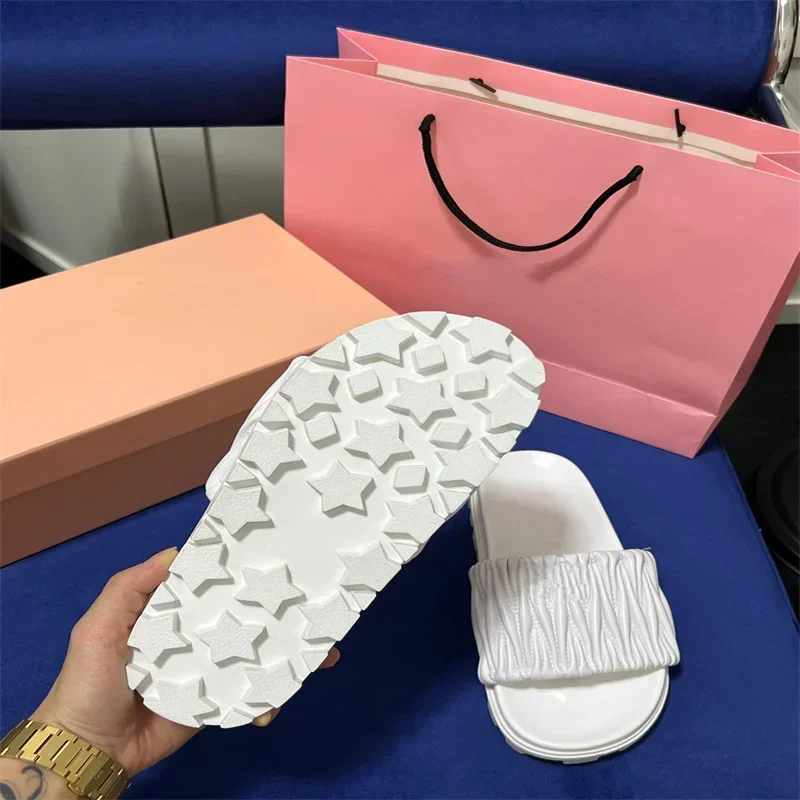 2024New European and American style pleated shoes with thick soles and slim heels in summer and autumn