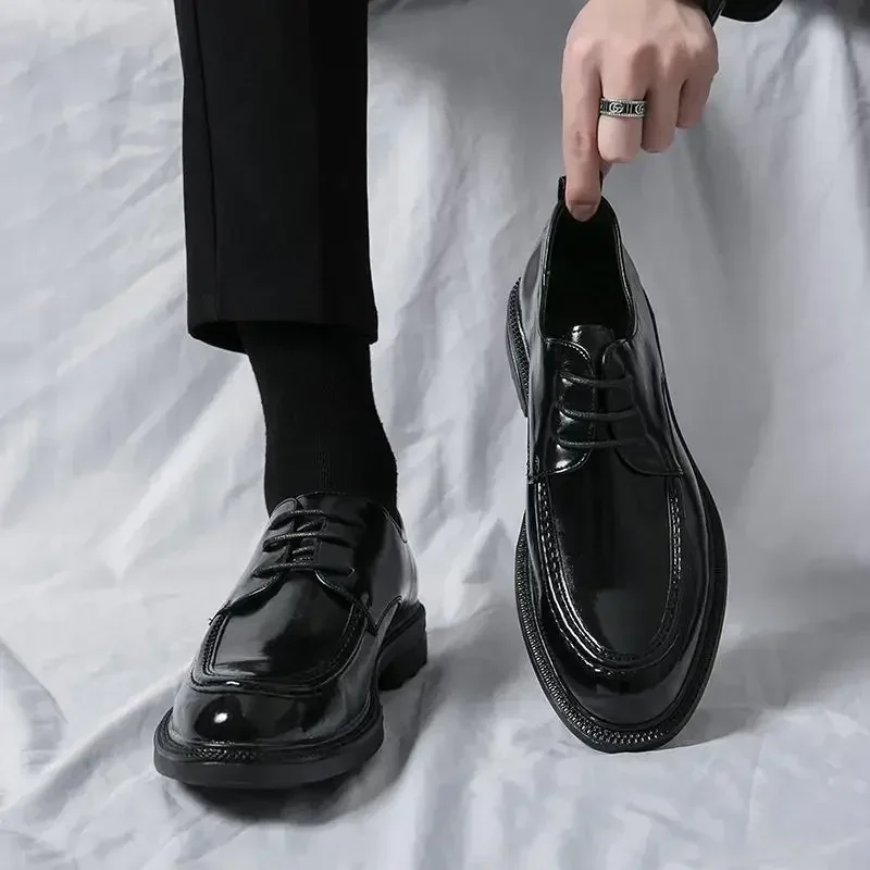 

British Patent Leather Dress Shoes Men's Breathable Wedding Business Formal Wear Shoes Dress Shoes Casual Pointed Fashion