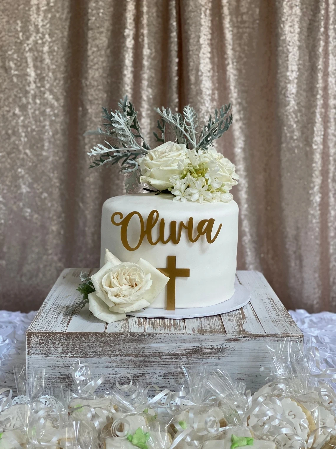 What To Write On A Baptism Cake: Lines & Quotes (2023)