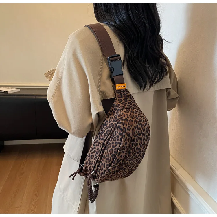 Women's Leopard Print Chest Bag, Autumn/Winter Fashion Crossbody Bag, Trendy Sporty Multifunctional Waist Bag Waist Packs bolsa