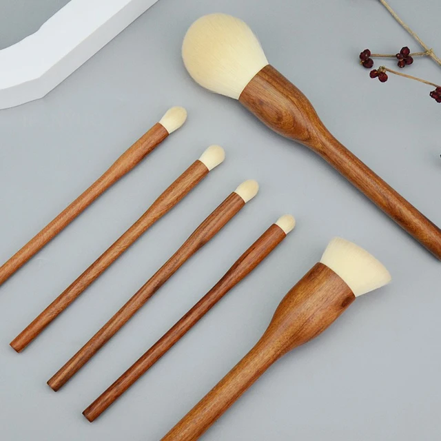 New Solid Wood Makeup Brushes Set High Quality Cosmetic Powder Foundation Eyeshadow Makeup Brush Sandalwood Brush Makeup Tools