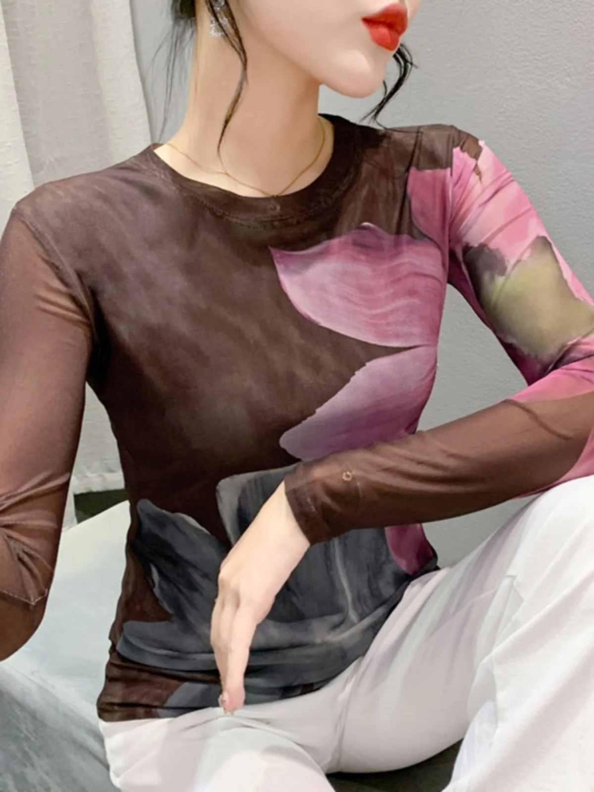 thumbnail image 2 of S-4XL Otoño Invierno camiseta de malla de doble capa estampado femenino posicionamiento flor manga larga cuello redondo Top ajustado FF0923, 2 of 5