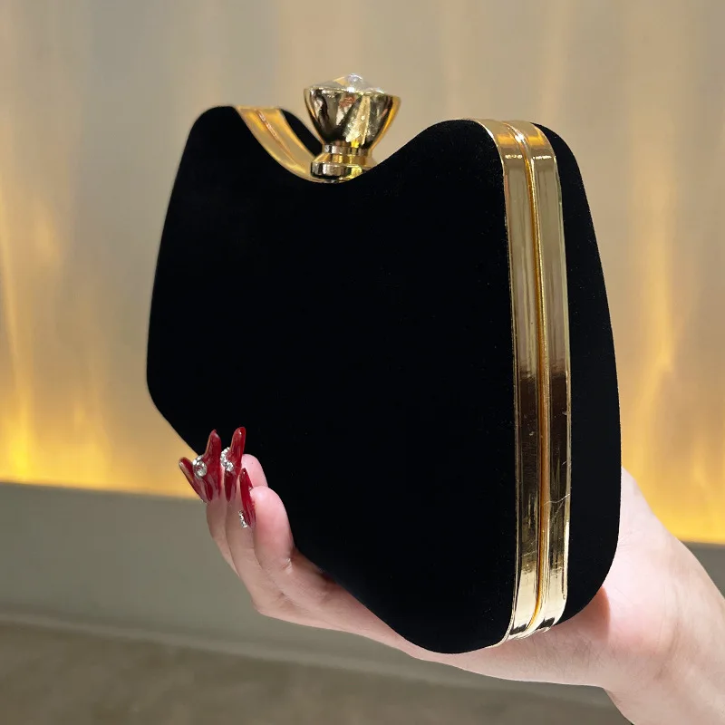 Retro Trendy Black Clutches For Women Fashion Elegant Evening Bags With Metal Handle Handbag Wedding Party Chain Shoulder Bag