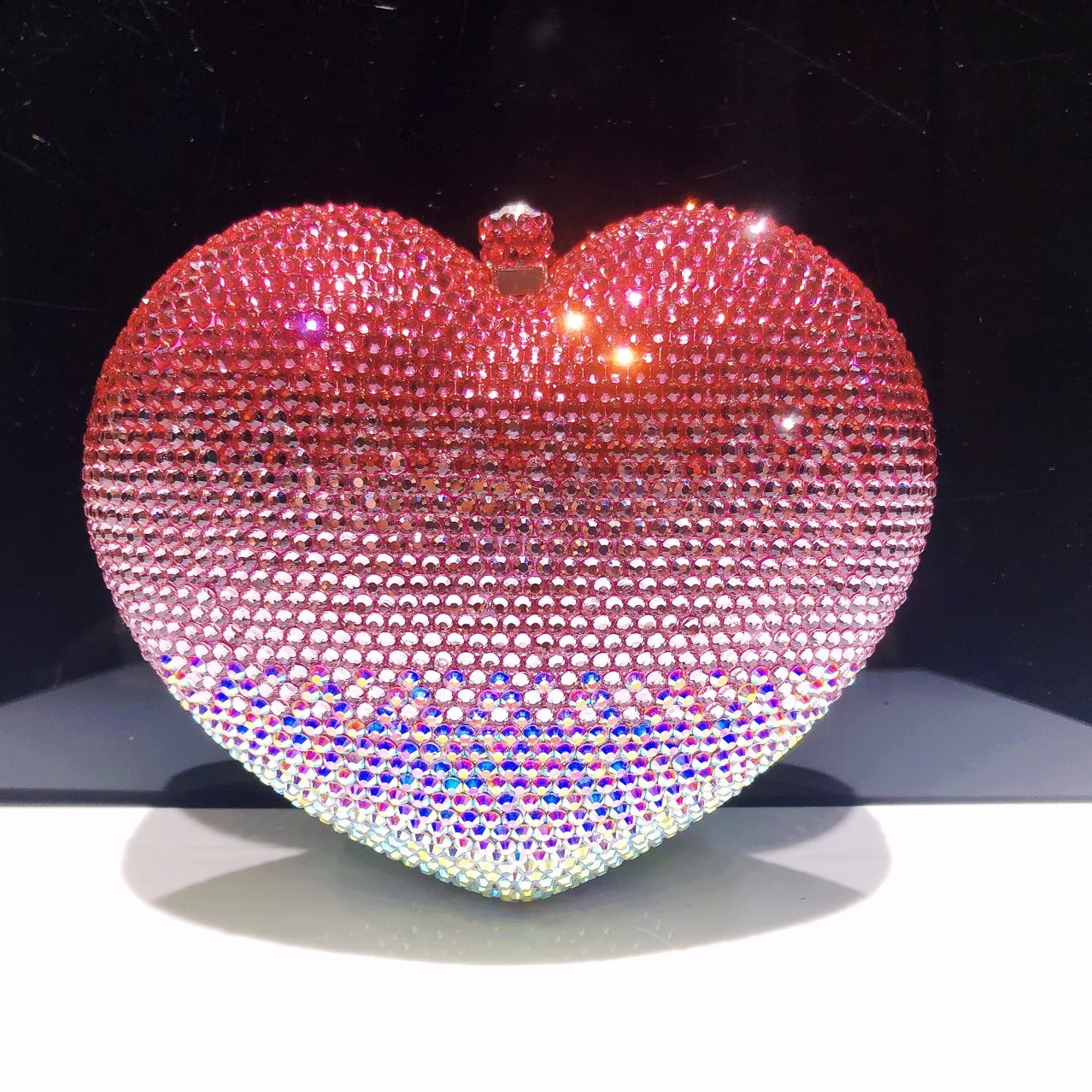 

Dazzling Heart Shape Diamond Women Evening Wedding Bag Crystal Bridal Clutches Handbags Girls Dinner Banquet Minaudiere Purses