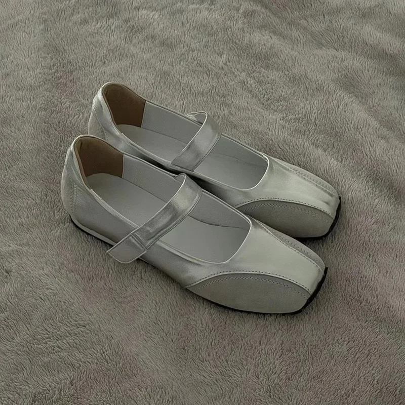 

2024 French Square Head Flat Mary Jane Women's Women Shoes New Leather Shallow Mouth Paste Buckle Single Shoes Ladies Sandals