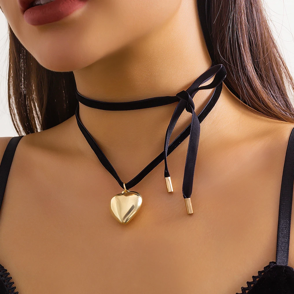 Korean Fashion Black Rope Necklace Women Adjustable Elegant Metal Love  Heart