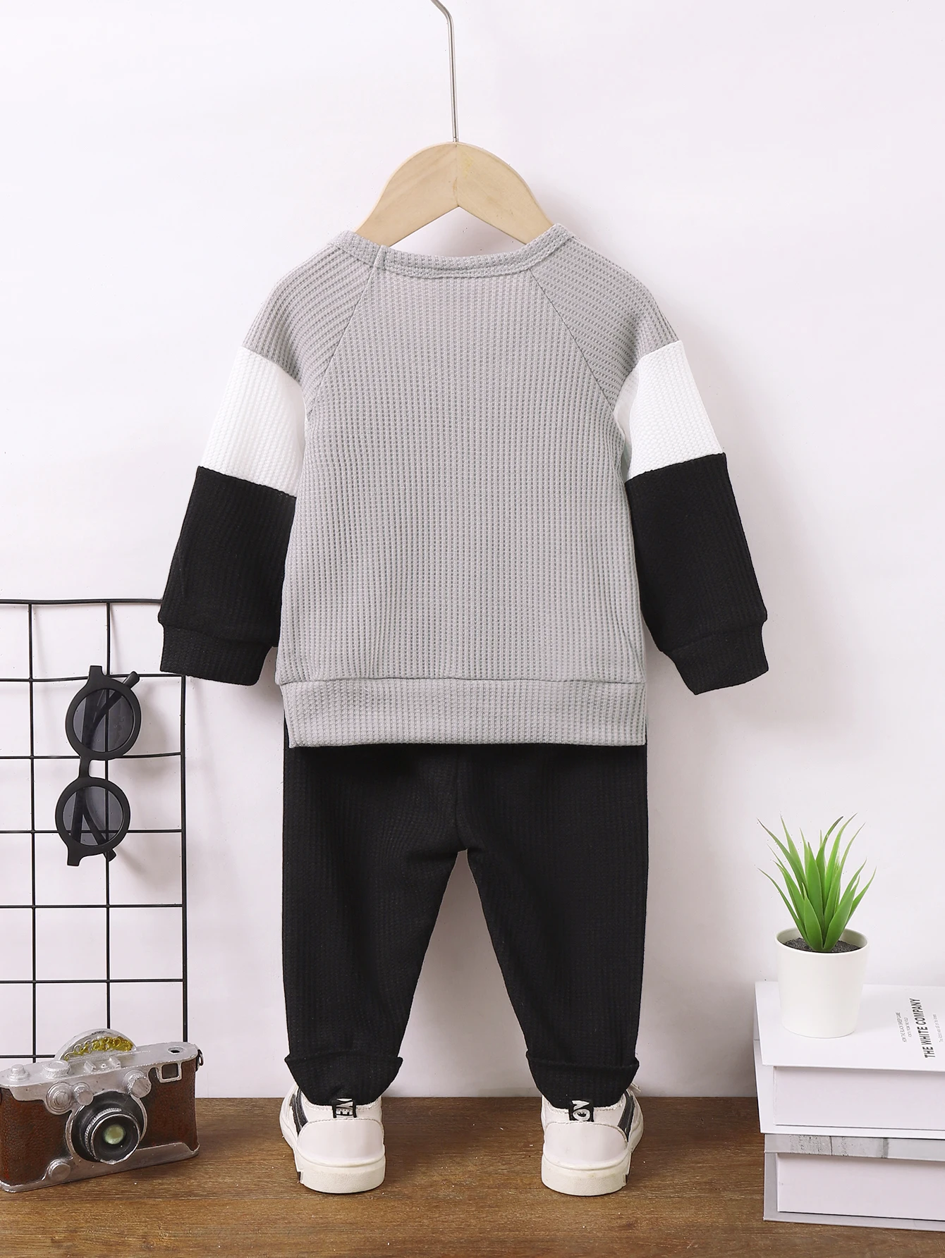Toddler Boy Color Block Outfit 5