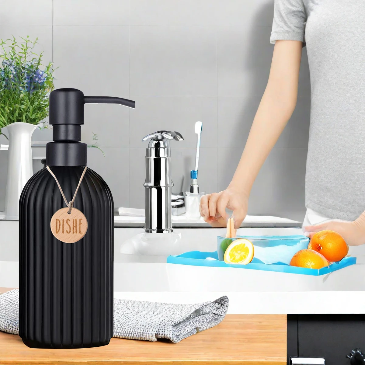 Stainless Steel Dish Soap Dispenser Kitchen Hands and Dishwashing Soap Pump Bathroom Liquid Bottle