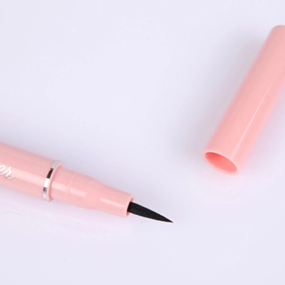 Eyeliner liquido waterproof punta ultra-fine lunga durata nero_voghion.com
