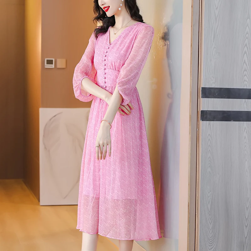 

2023 New Fashion Silk Solid Color Dress Women's Summer Floral V-Neck 3/4 Sleeve Loose Fit Beach Style Dress Vestidos