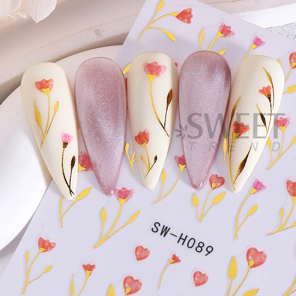 2pcs 금속 수채화 꽃 네일 스티커 우아한 튤립  꽃 DIY 포일 크리 에이 티브 봄 여름 데칼 매니큐어 장식
