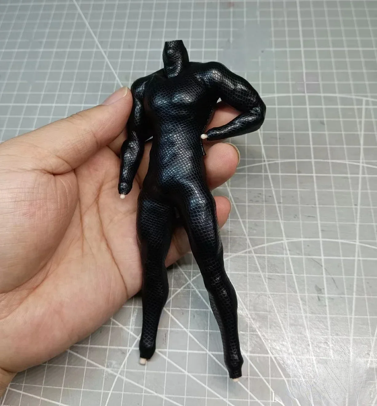 Black Tight Scaled Jumpsuit Model 1/12 Scale for 6'' RomankeyxCOWL