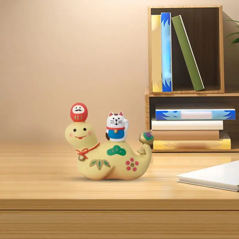 Snake Year Fortune Cat Ornament Small Resin Sculpture Chinese New Year Lucky Cat Crafts Spring Festival Home Garden Decoration