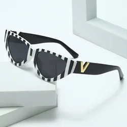 Cat Eye Small Frame Sunglasses For Women Men Classic Retro Black White Stripe Sun Glasses Fashion Vintage Male Female Eyewear