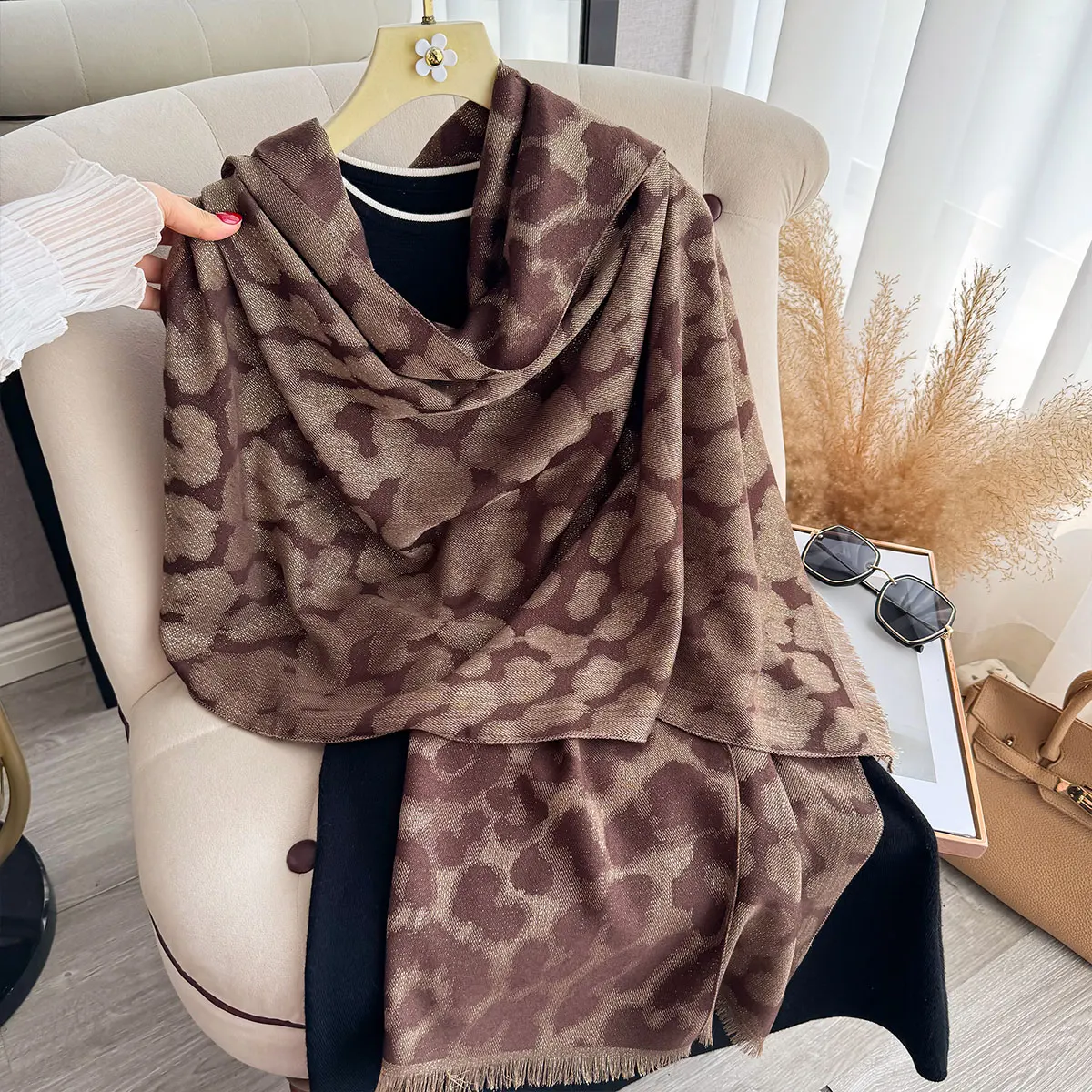 2025 New Design Brand Spring and Autumn Women Scarf Fashion Leopard Print Hijabs Scarves For Ladies Shawls Wraps Pashmina Stoles