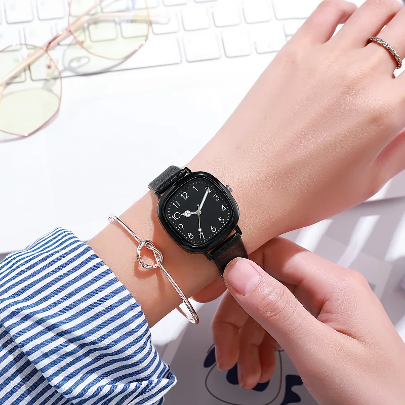 Elegância Feminina: Relógios de Quartzo com Pulseira de Silicone - Imagem 6