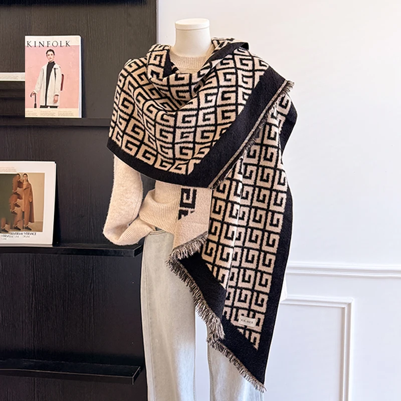 2025 Luxury Brand Women's Cashmere Scarf - Winter Warm Tasseled Allover Geometric Print Pashmina Shawl