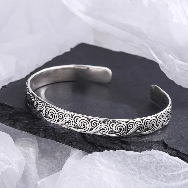 Retro Wave Sweet Cloud Opening Bangle in 925 Sterling Silver
