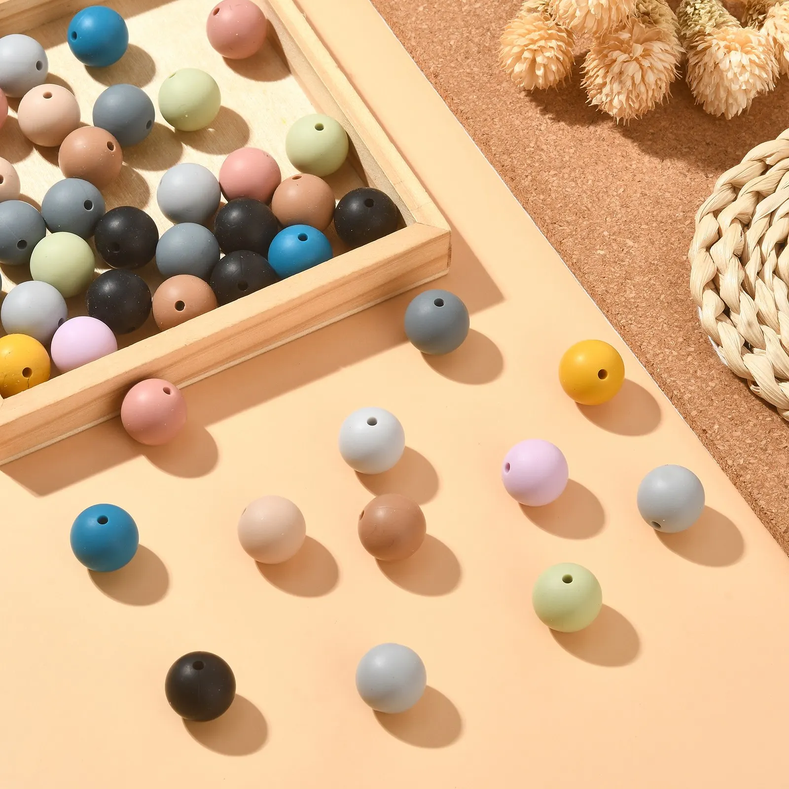 Pandahall 100Pcs Random 15mm Round Silicone Beads Morandi Color Rubber Round Loose Beads Silicone Beads for Jewelry DIY Making