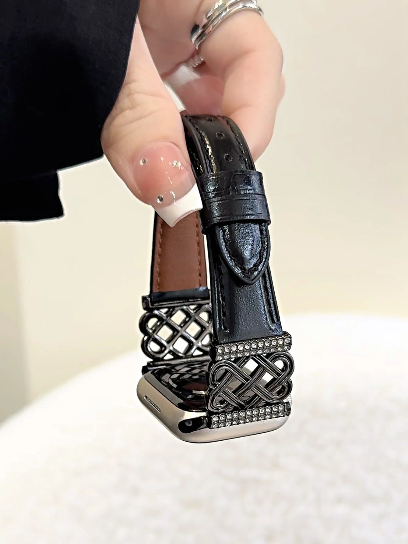 Elegant Leather Loop Luxury Watch Strap