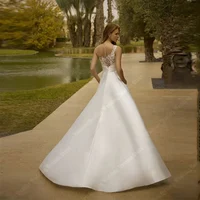 Sexy Lace Decals Women Wedding Dresses Pretty Vintage A-Line Bridal Gowns Shining Satin Surface Design Lady Vestidos De Novias 2