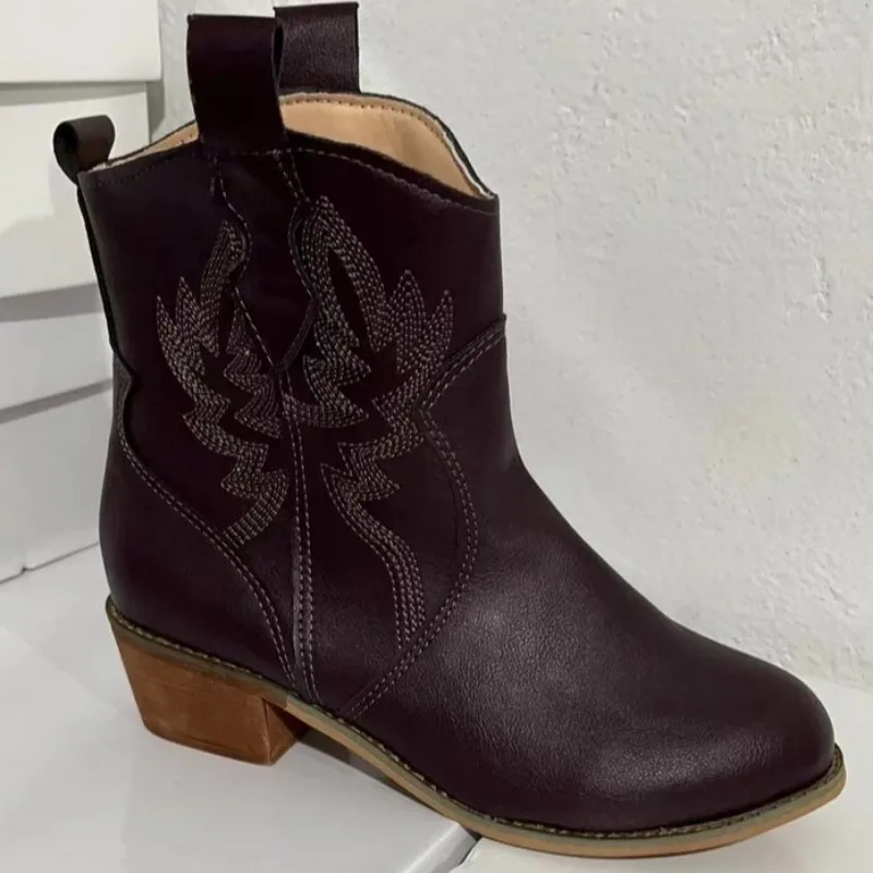 2023Winter Classic Shoes for Female Slip-on Women's Ankle Boots Square Heel Low Heel Casual Women's Shoes Plus Size Ladies Boots