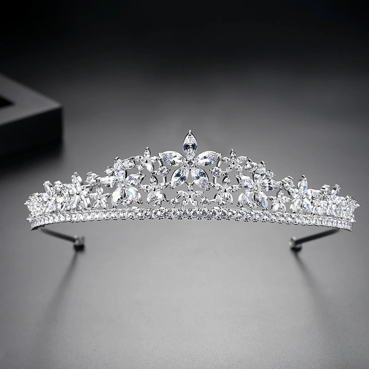 

Korean Style Fashion New Beautiful Bride Hair Accessories