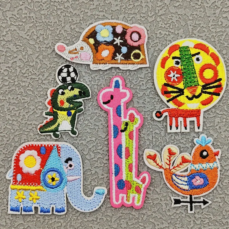

Cartoon Embroidery Patch DIY Lion Elephant Giraffe Cloth Sticker Iron on Patches Kids Clothes Badges Bag Hat Fabric Accessories