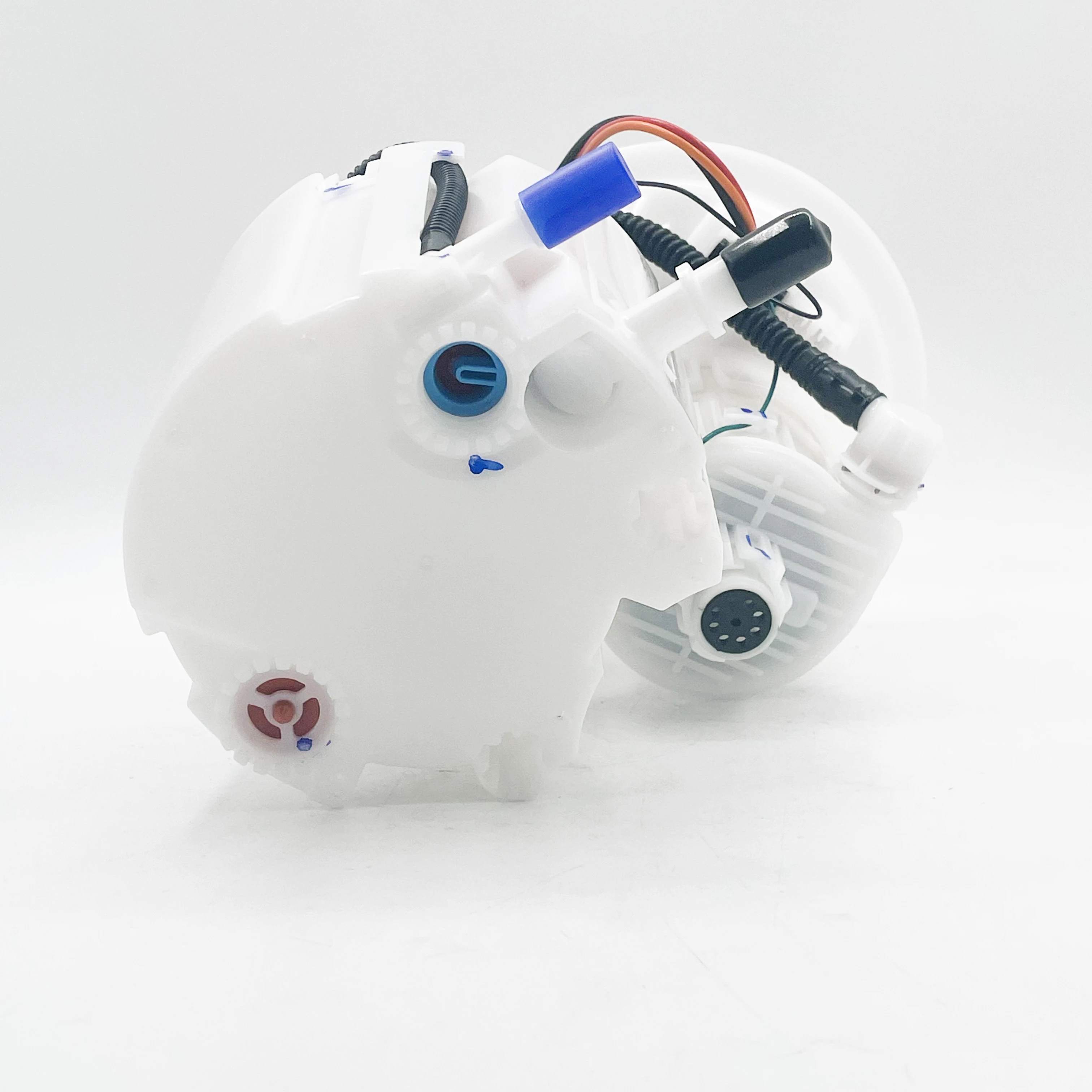 Fuel Pump Assembly OEM: A2464701694 2464701694 is applicable to 
