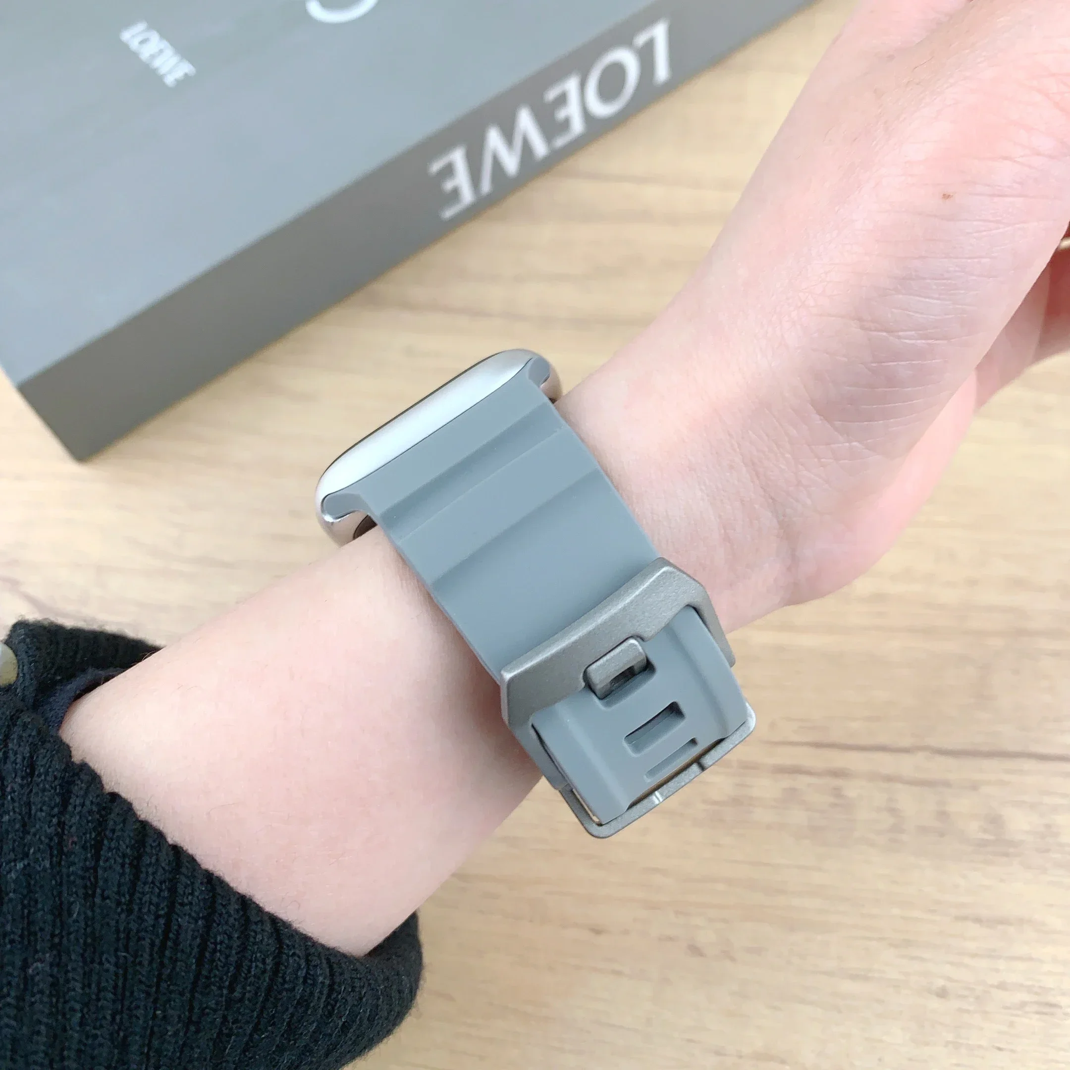 Sport-Silikonarmband für Apple Watch Ultra 2 10 9 8 7 6 SE 5 4 Titan-Metallarmband für iWatch 42 mm 44 mm 45 mm 46 mm 49 mm – Detail 18
