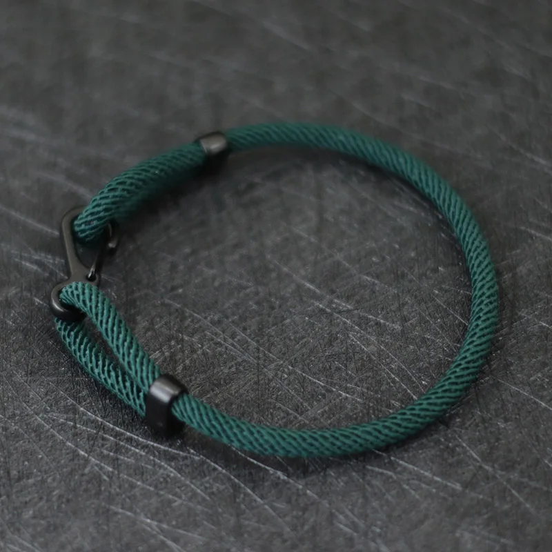 Adjustable Black Rope Unisex Bracelet for Outdoor Adventure