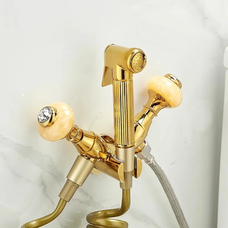 Slide image 15c9618eaa934ba896b473d9e64ed060