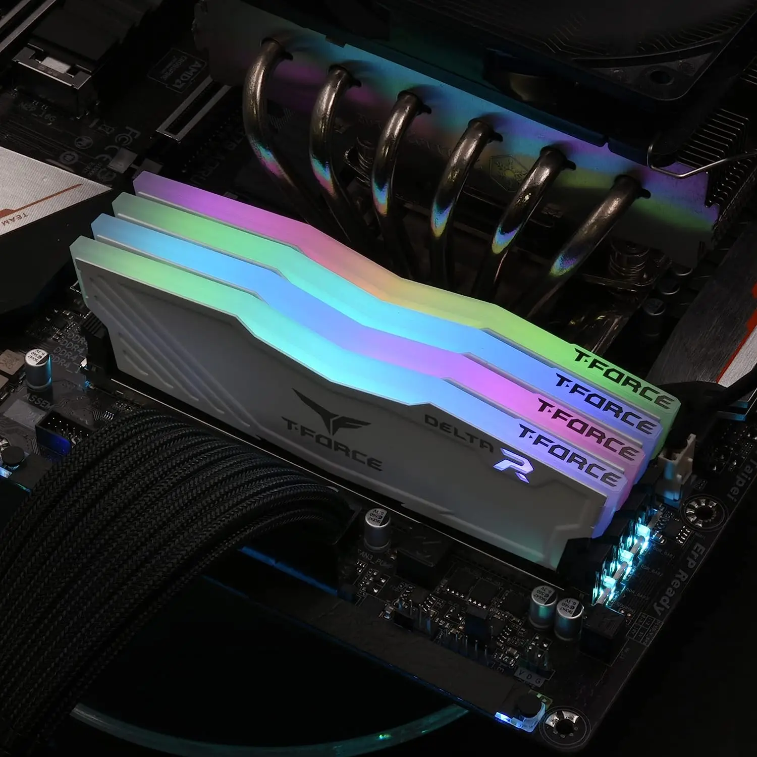 TEAMGROUP T-Force Delta RGB DDR4 64GB (2x32GB) 3200MHz (PC4-25600) CL16 デスクトップゲーミングメモリーモジュール Ram TF4D464G3200HC16CDC01(並行輸入品) DELTA RGB DDR4 DESKTOP MEMORY BLACK 8GB(1x8GB) 3600MHz CL18