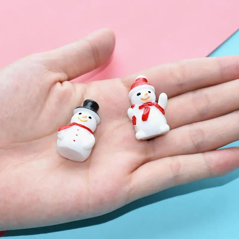 HOMSFOU 10pcs Mini Accessories Xmas Ornament Mini Christmas Ornaments  Christmas Miniature Snowman Adorable Tiny Snowman Christmas Party Supplies  Mini