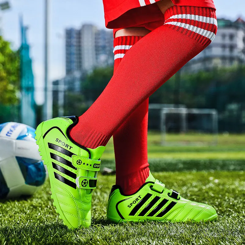 Black Green Triples Children's Football Shoes Outdoor Turf Non-slip Kids Sneakers Boys Soccer Cleats 10 to 16 zapatos de futbol