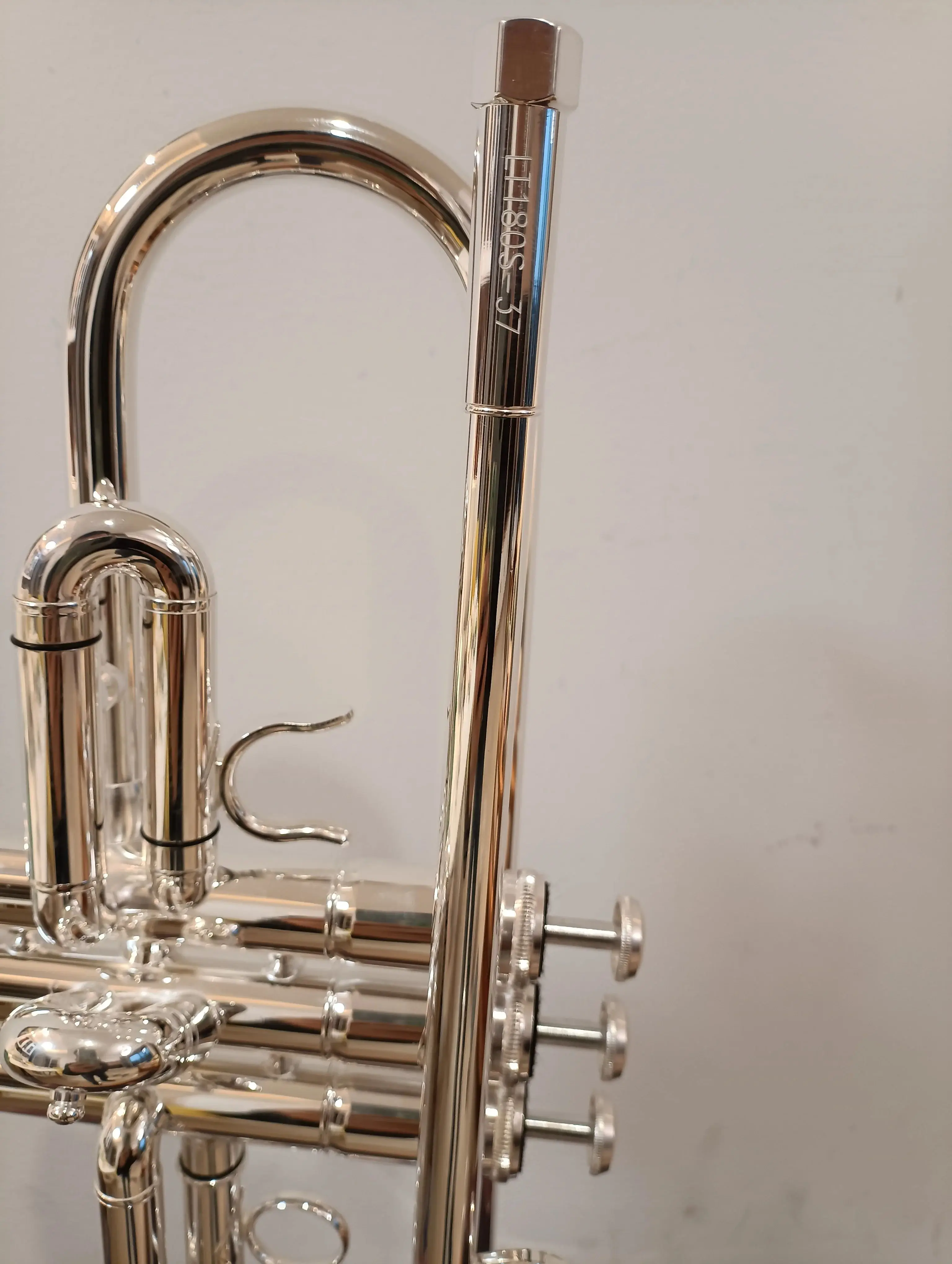Trumpet Model 37 Silver Plated LT180S-37 Trumpete trompete with Blue Case