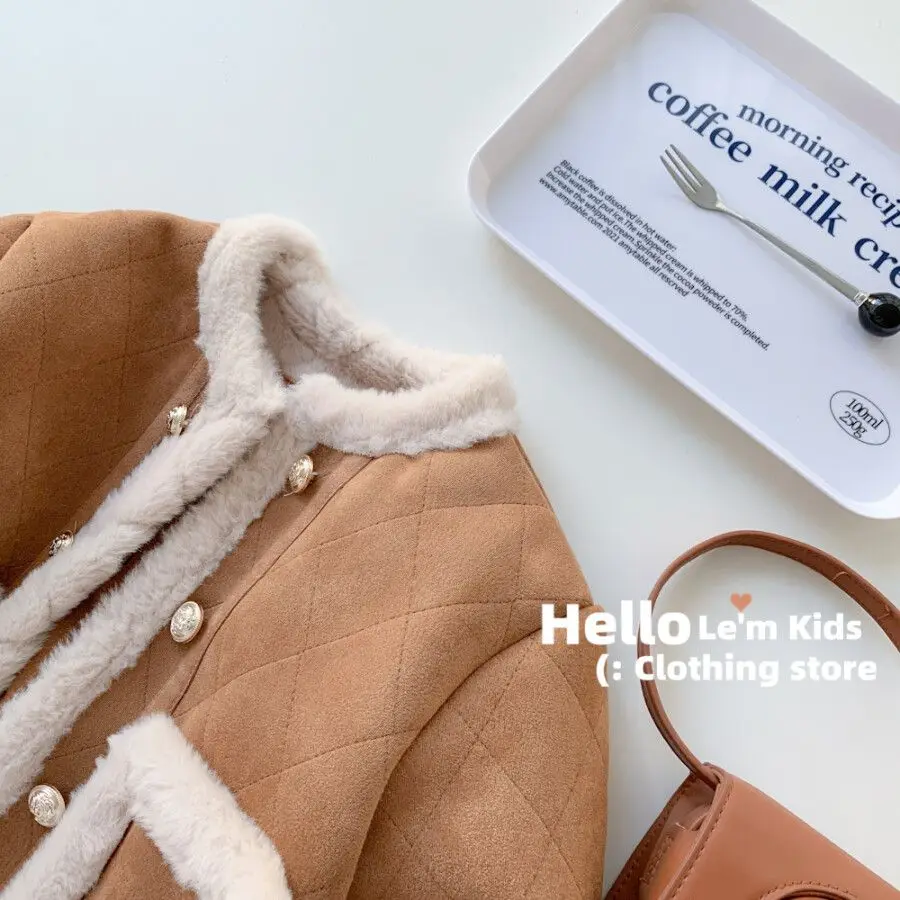 ��ī �ܿ� o-�� Į�� �̱� �극��Ʈ ���ַ� ���� �ָ��� �����ϰ� �β��� ������ ���� ĳ�־�, ��� �ҳ� 2022