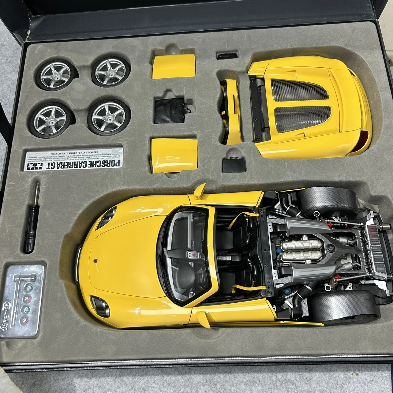 Die Cast 1/12 Scale TAMIYA CARRERA GT Yellow Alloy Car Model