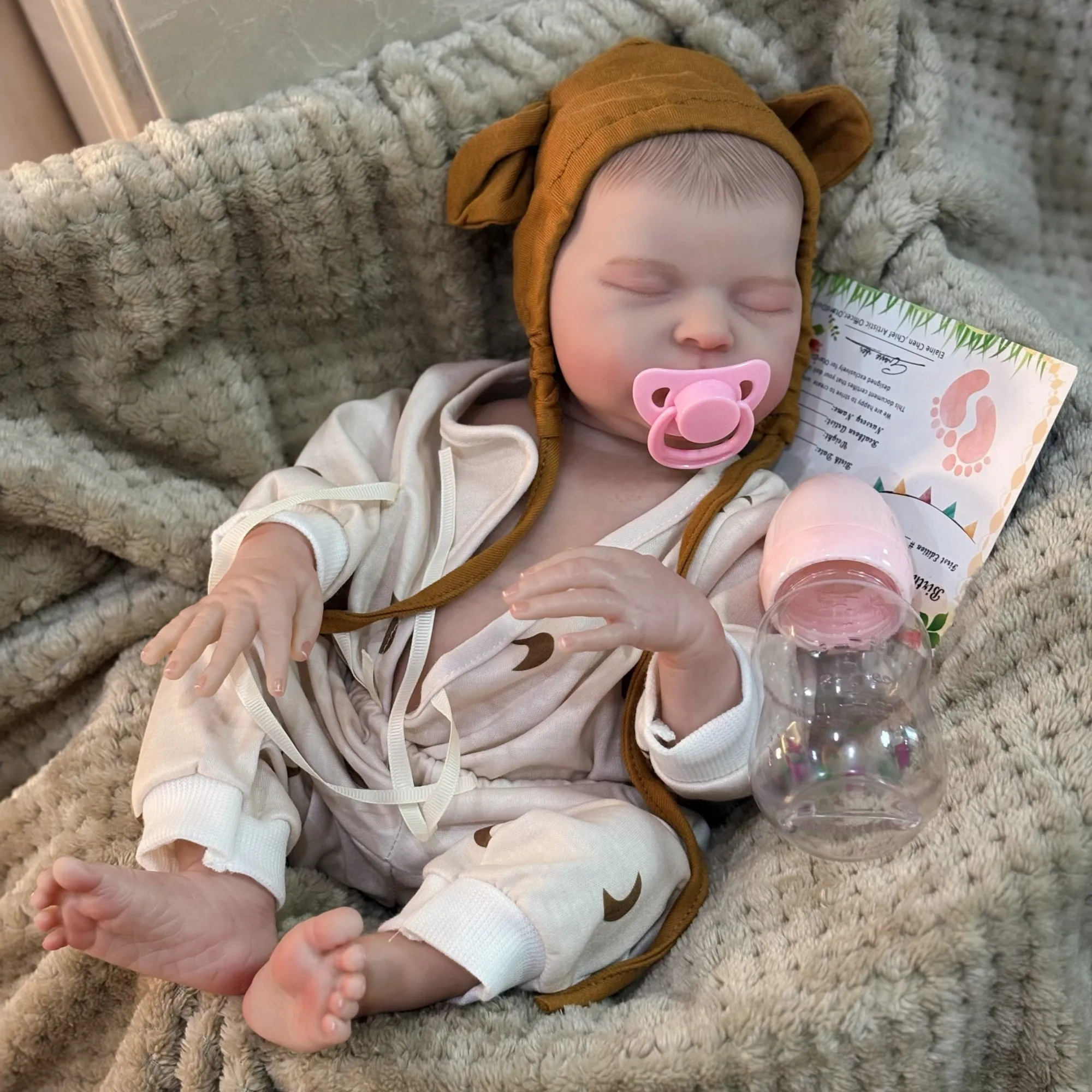 Schattig meisje Laura Bebê herboren poppen 19 inch handgemaakte geschilderde herboren babypop voor kinderen om Yeniden Geboren