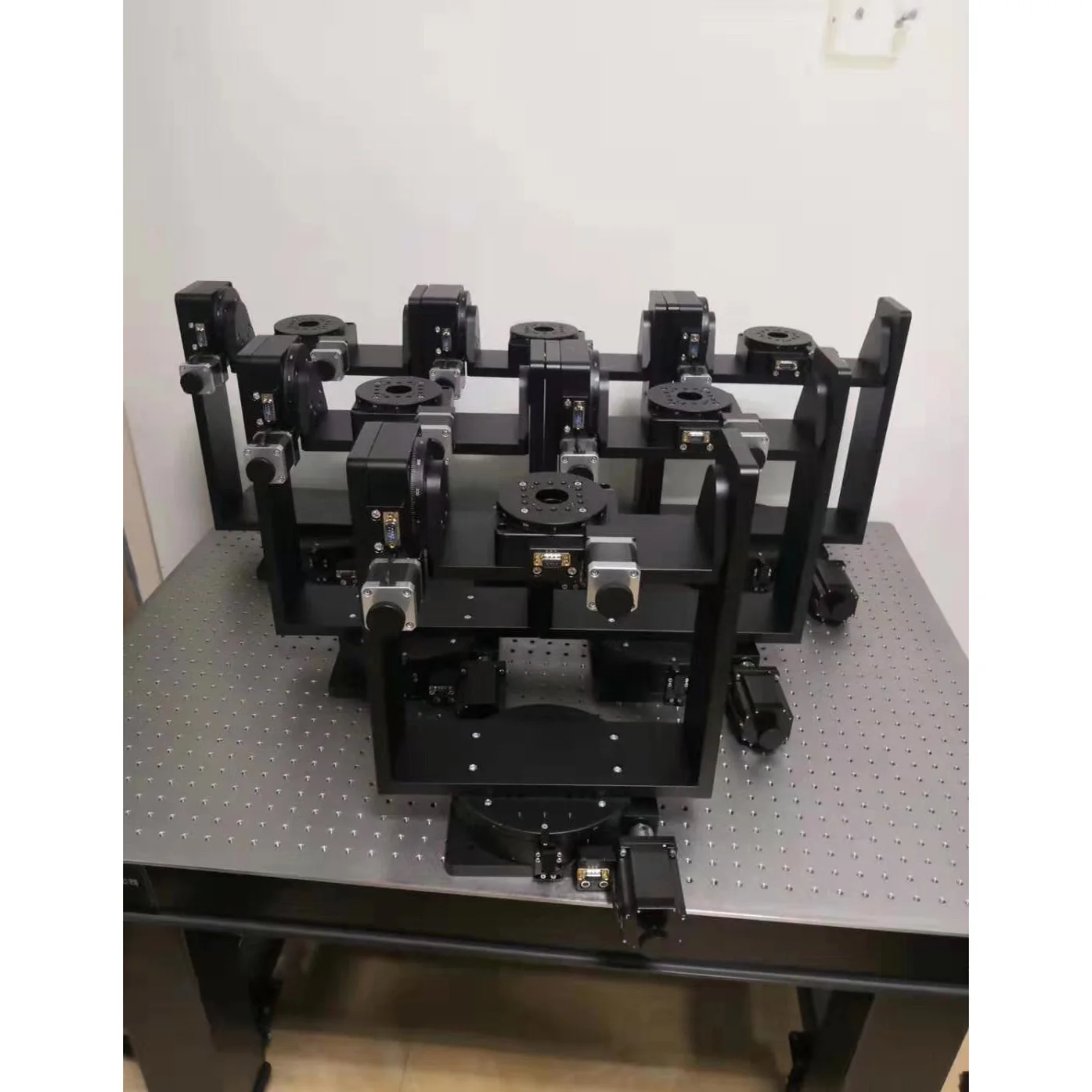Motorized XYZ Rotary Stage, 10kg Loading