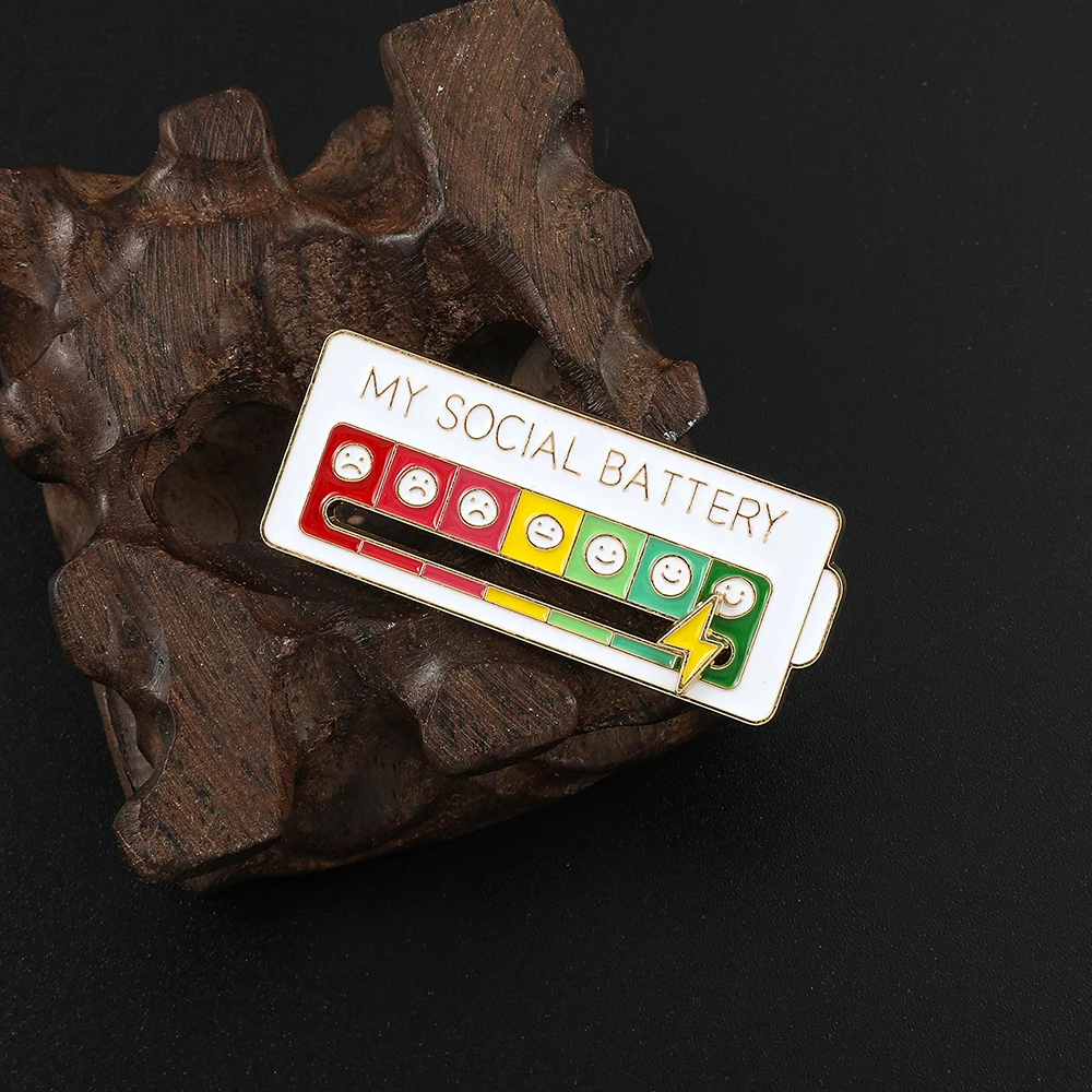 Lapel Pins My Social Battery Mood Pin - Adjustable Enamel Brooch For Introverts & Emotional Expression Social Battery Enamel Brooch Emotional Expression