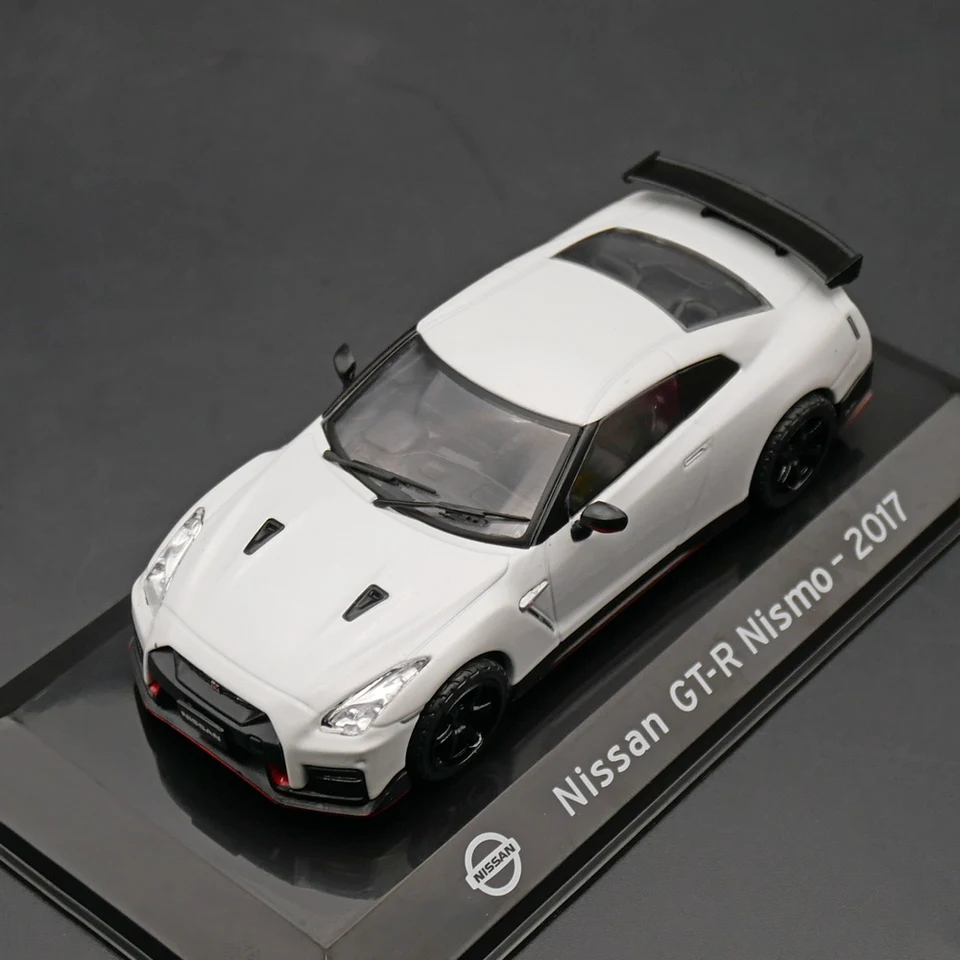 ROSSO　ロッソ　Nissan GT-R 1/43 プラモデル ROSSO ロッソ Nissan GT-R 1/43 プラモデル ROSSO ロッソ Nissan GT-R