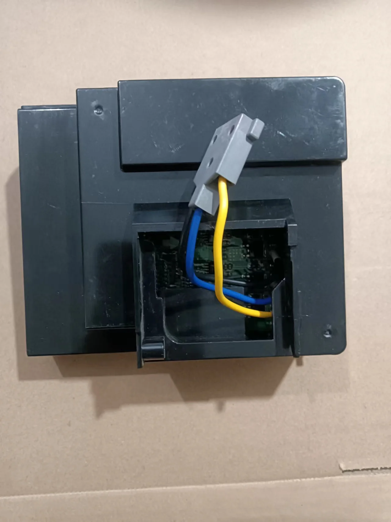 

CEA1001V2E 12/24Vdc DC variable frequency compressor driver BSA025LAVV