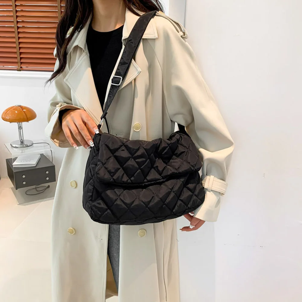 

Women Winter Quilted Bag Shoulder Bag Trendy Casual Shopping Bag Handbag