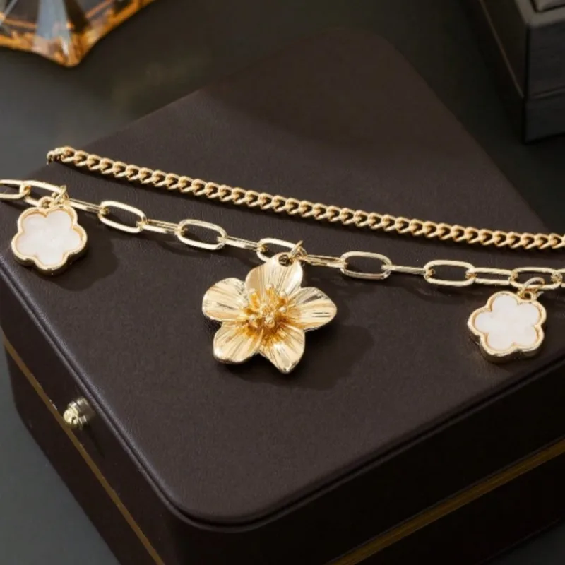 Elegant & Charming Lucky Double Layer Triple Leaf Flower Pendant Anklet for Women Summer Vacation Style Suitable For Holiday