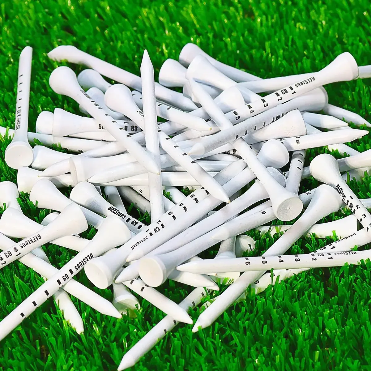 50-Piece Wooden Golf Tees 2