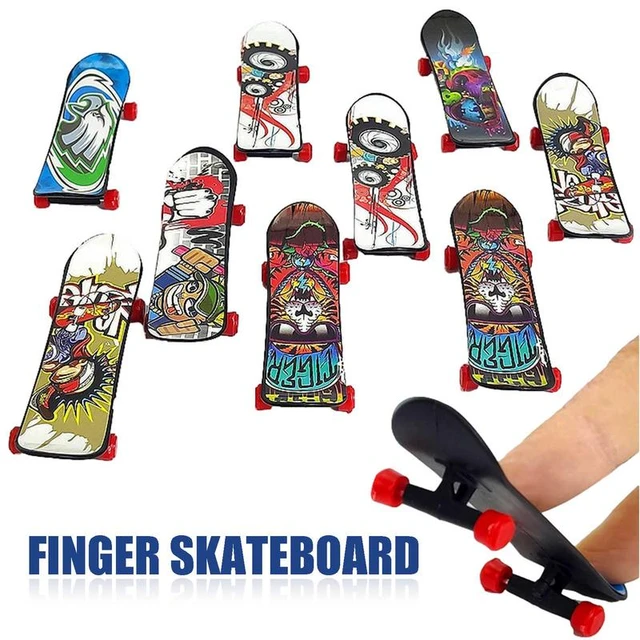 Mini Fingerboard Toy Finger Skateboards Set with Finger Mini Shirt